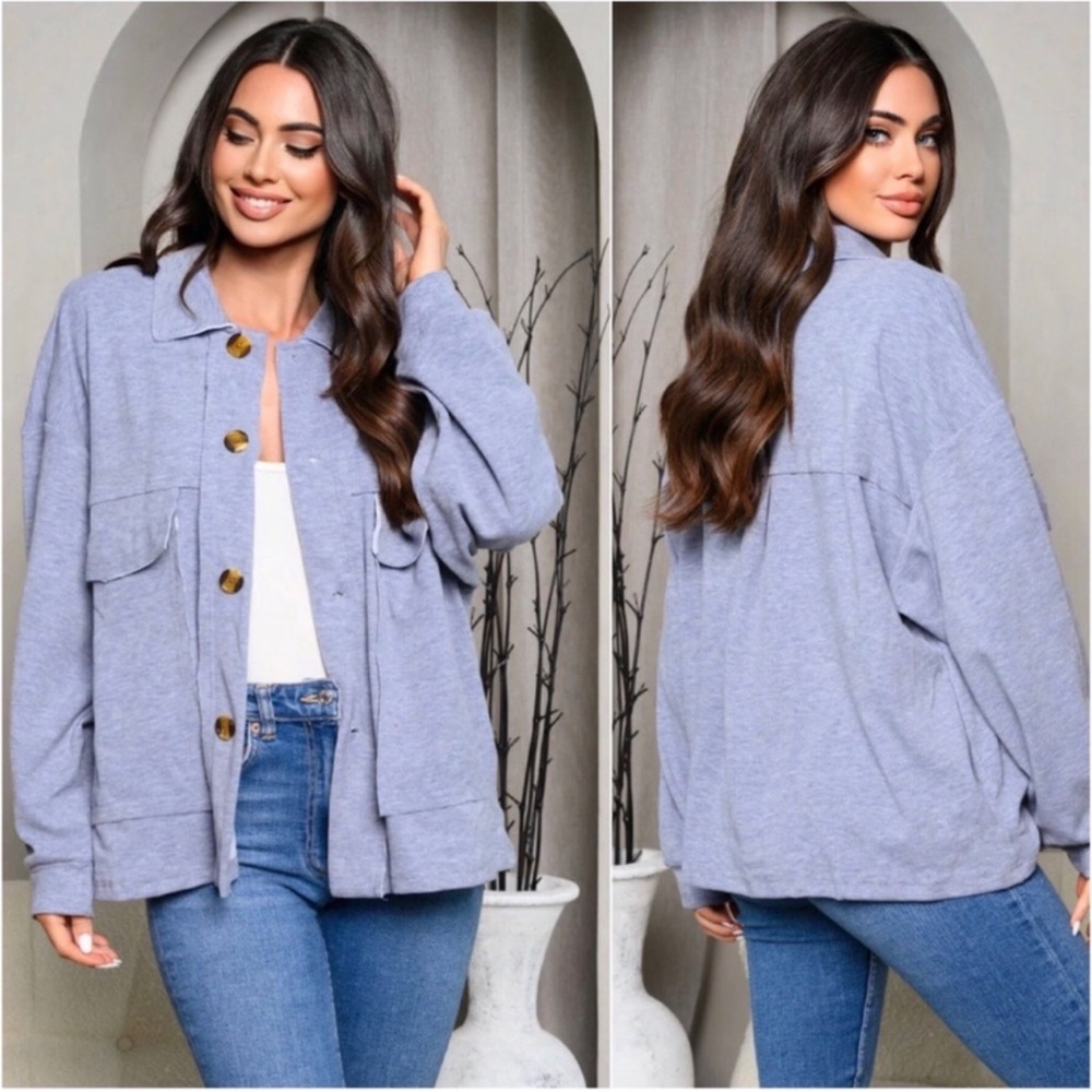 New Ultra Comfortable Women's Dusty Blue Button Front Pocket Shacket - Picture 4 of 5